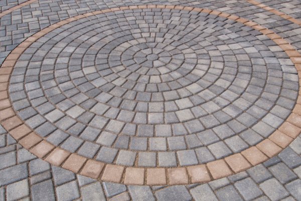 Driveway entrance landscape Ideas 